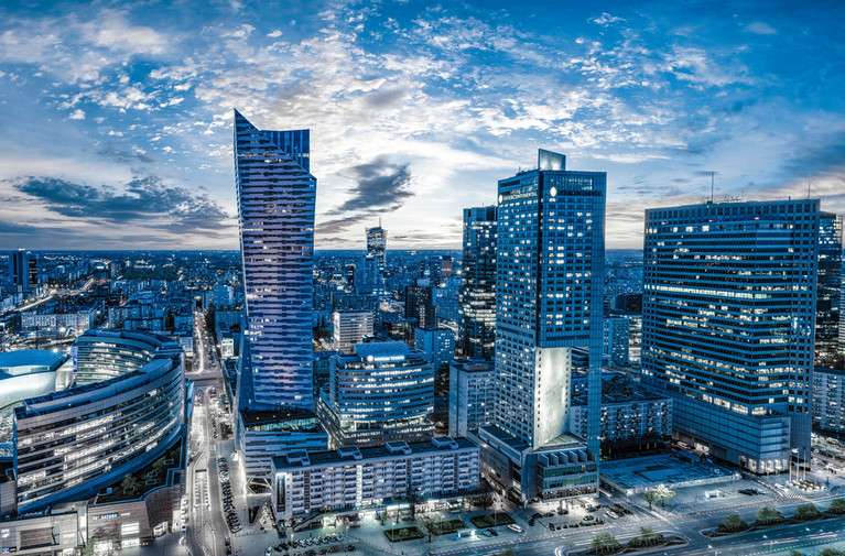 Polish Billionaire’s Succession-Style Legal Battle Over Media Empire Spills Into US Courts