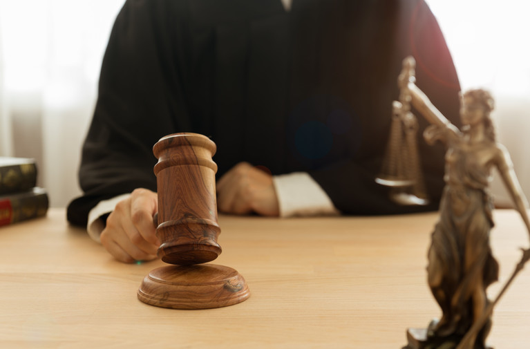 one-sided-review-means-judge-must-reconsider-firm-disqualification